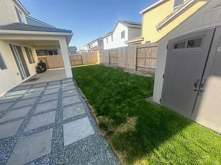196 N Andrews St — Photo 14