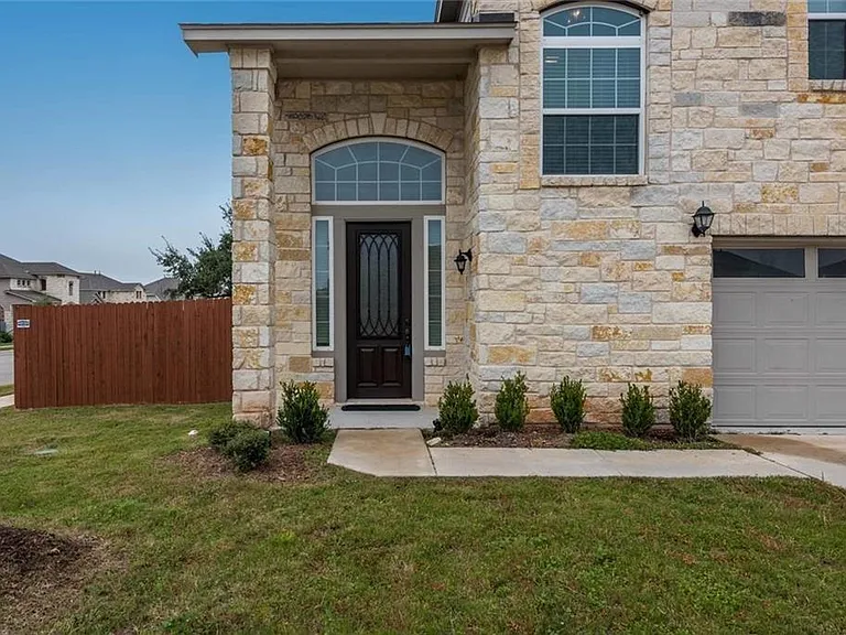11600 Sewickley Ct S — Photo 3