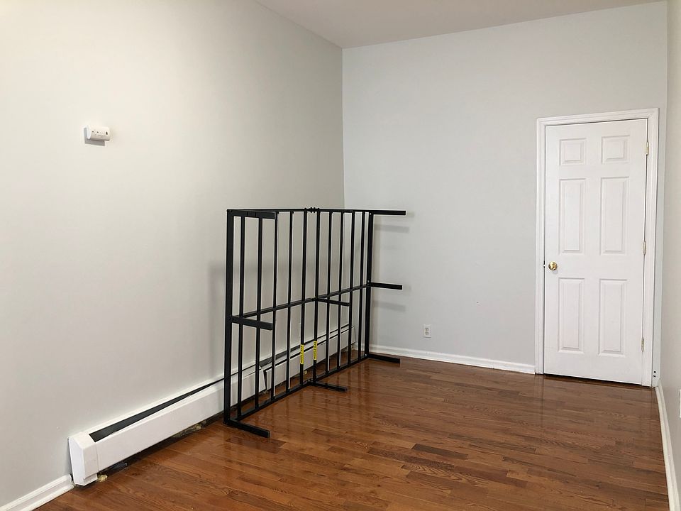 2nd image of 188 South St #6E