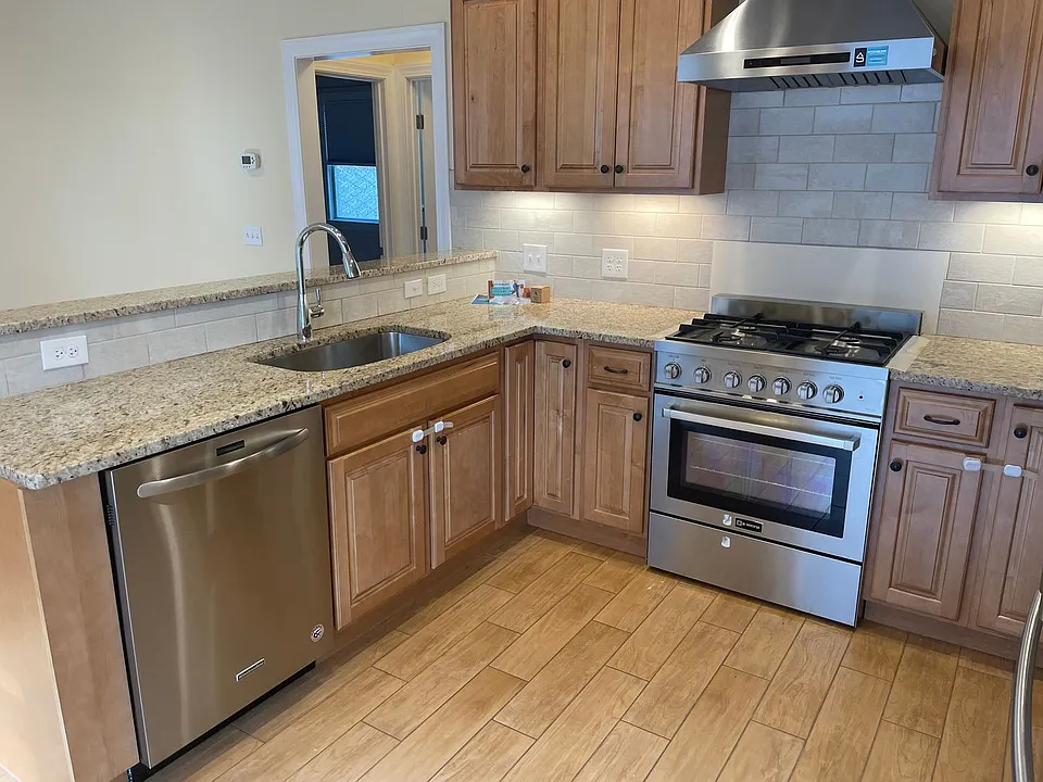 27-29 Elmway St
