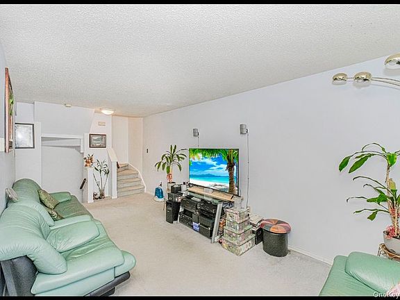 2nd image of 212 ilyssa way