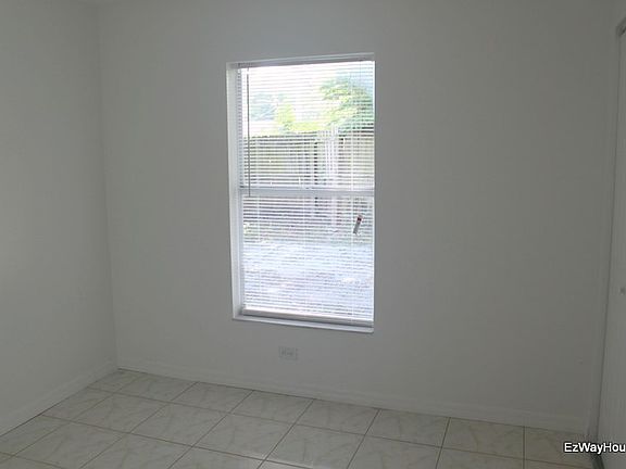 5th image of 3409 Clay St