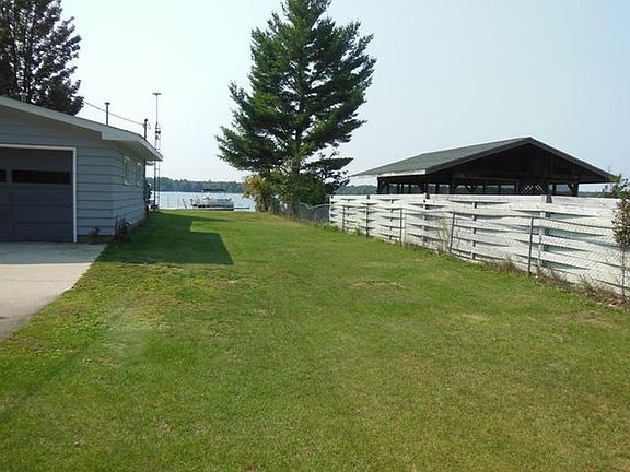 4th image of 921 Woodland Dr