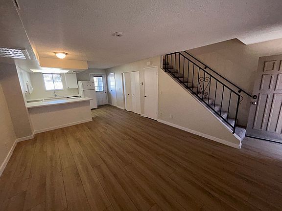 3rd image of 6104 W Townley Ave