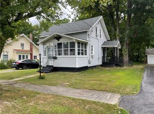 6 Cherry St, Phoenix, NY 13135