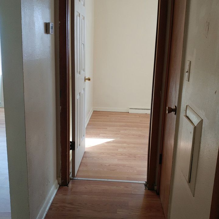 1st image of 7005 N Teutonia Ave APT 1
