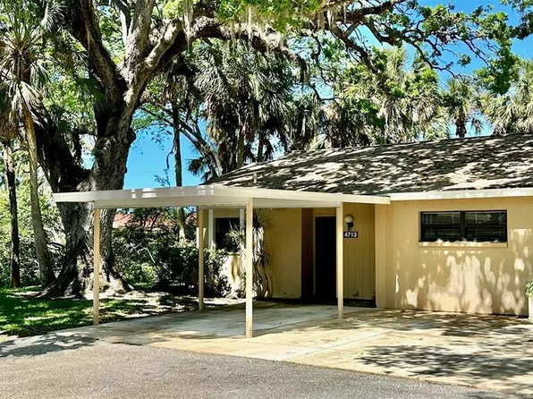 4713 Village Gardens Dr #67, Sarasota, FL 34234