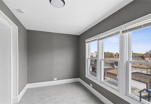 4th image of 8210 S Marshfield Ave #3