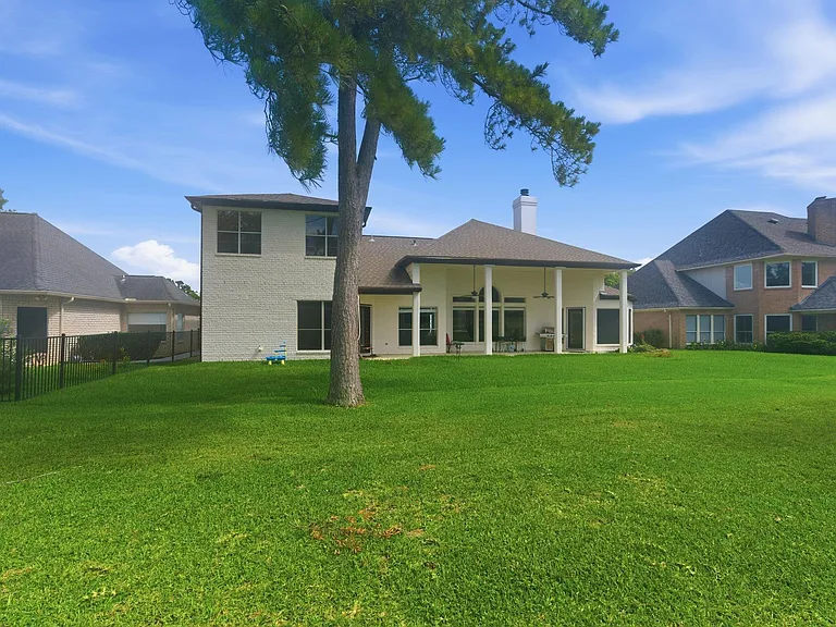 108 Somerton Dr — Photo 34