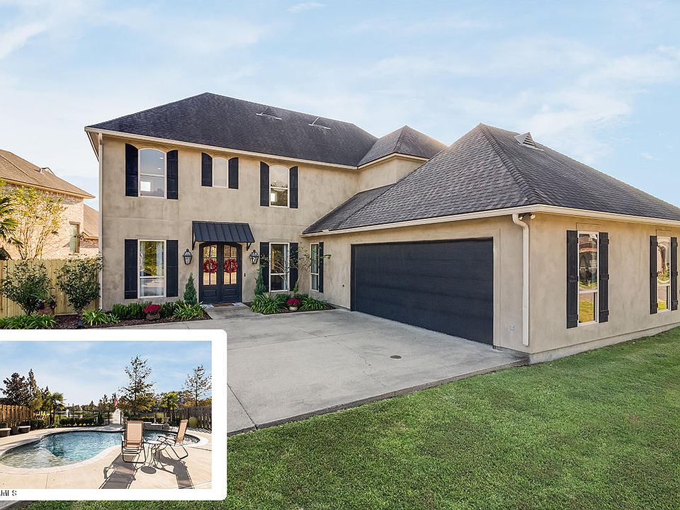 1st image of 301 La Villa Cir