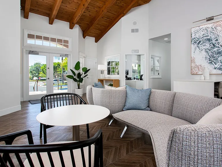 Resident lounge and leasing area with lounge seating