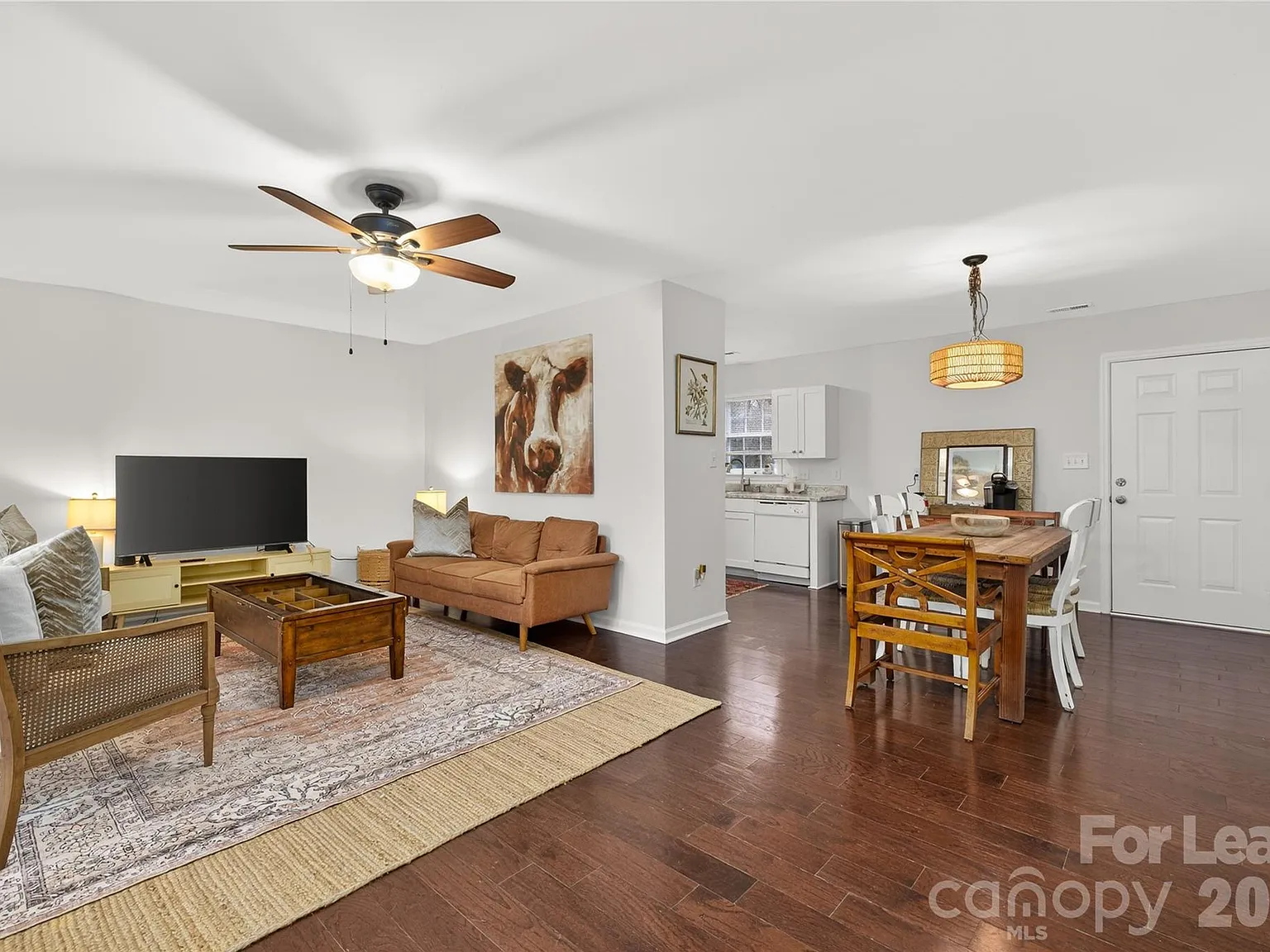 4 bed, 2.0 bath, 1313 sqft, $2,700 — Photo 4