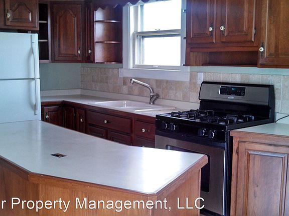 4th image of 435 E Centerway St #1