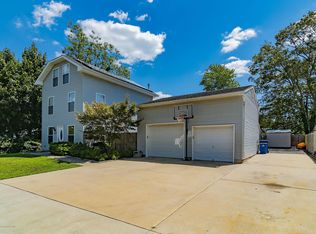 125 Mermaid Ave, Beachwood, NJ 08722