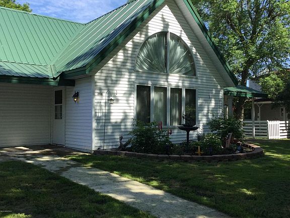 4th image of 208 Inderlee Ave
