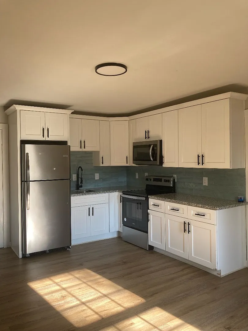 Unit Photo - 115 Crowell Dr SW