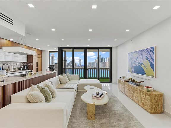 2nd image of 3000 Island Blvd APT 1501