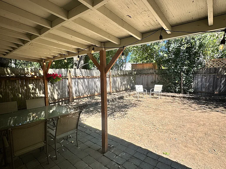 4310 SE 52nd Ave — Photo 15
