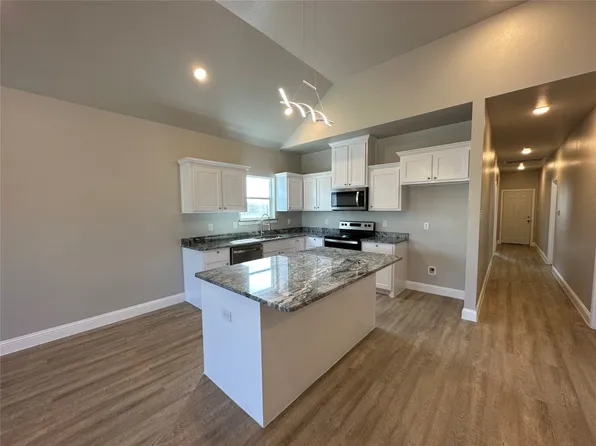 4607 Spencer St, Greenville, TX 75401