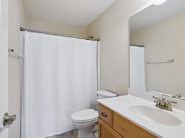 7952 Oakfield Grv — Photo 38