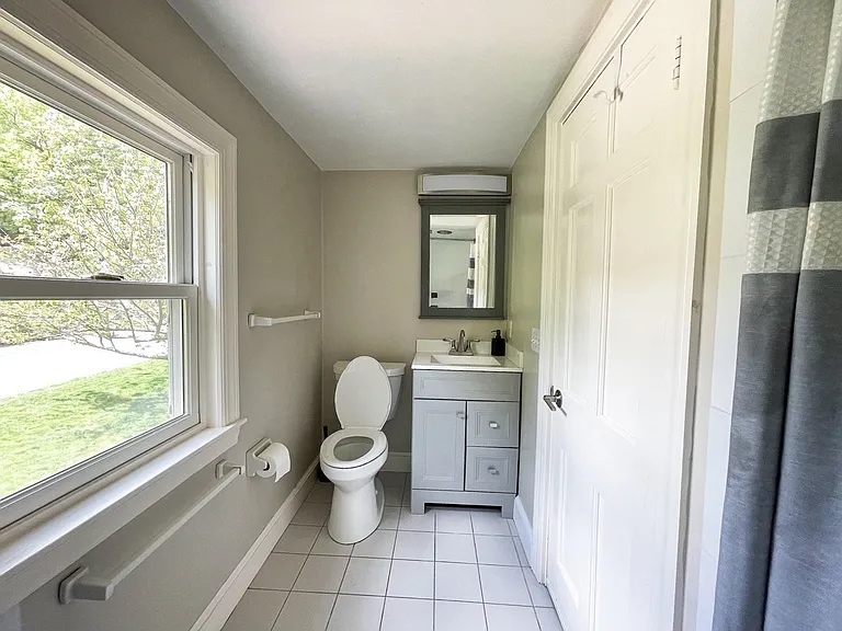 37 Emerson Rd — Photo 20