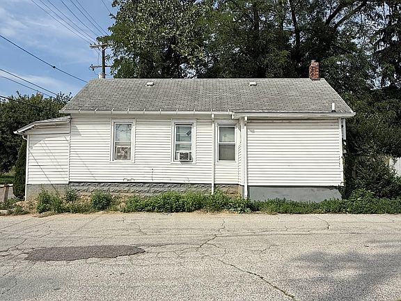 5th image of 4302 Fenwick Ave