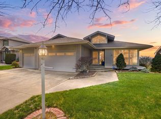6407 N Park View Ln, Spokane, WA 99205