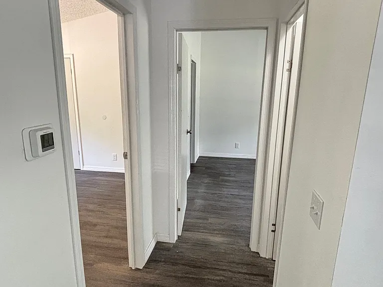 9361 State Route 100 SE — Photo 10