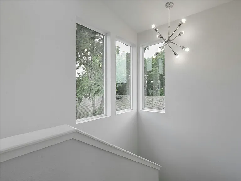 313 Blackson Ave #B — Photo 8