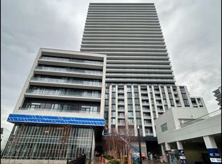 5858 Yonge St #610, Toronto, ON M2M 3T3