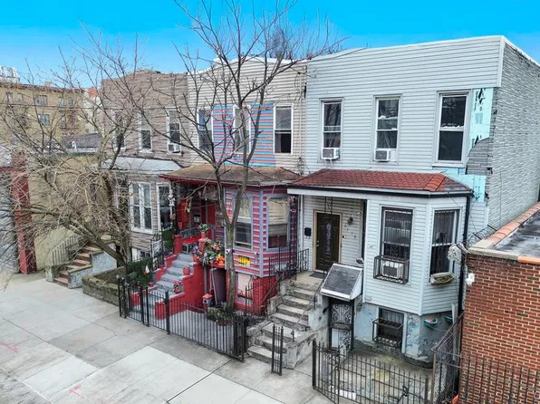 3113 12th Street, Astoria, NY 11106