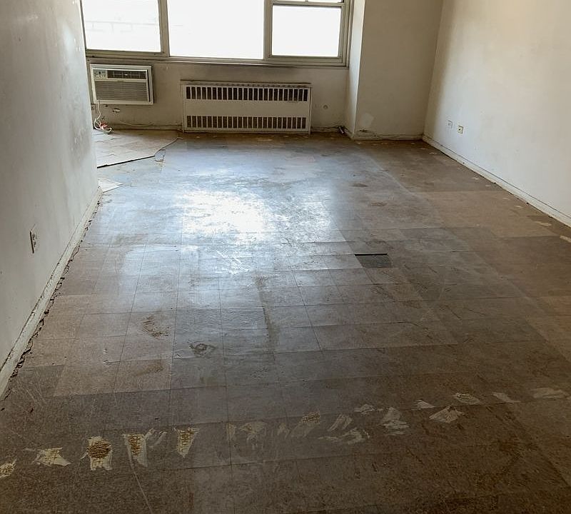 1st image of 2928 W 5th St #14R