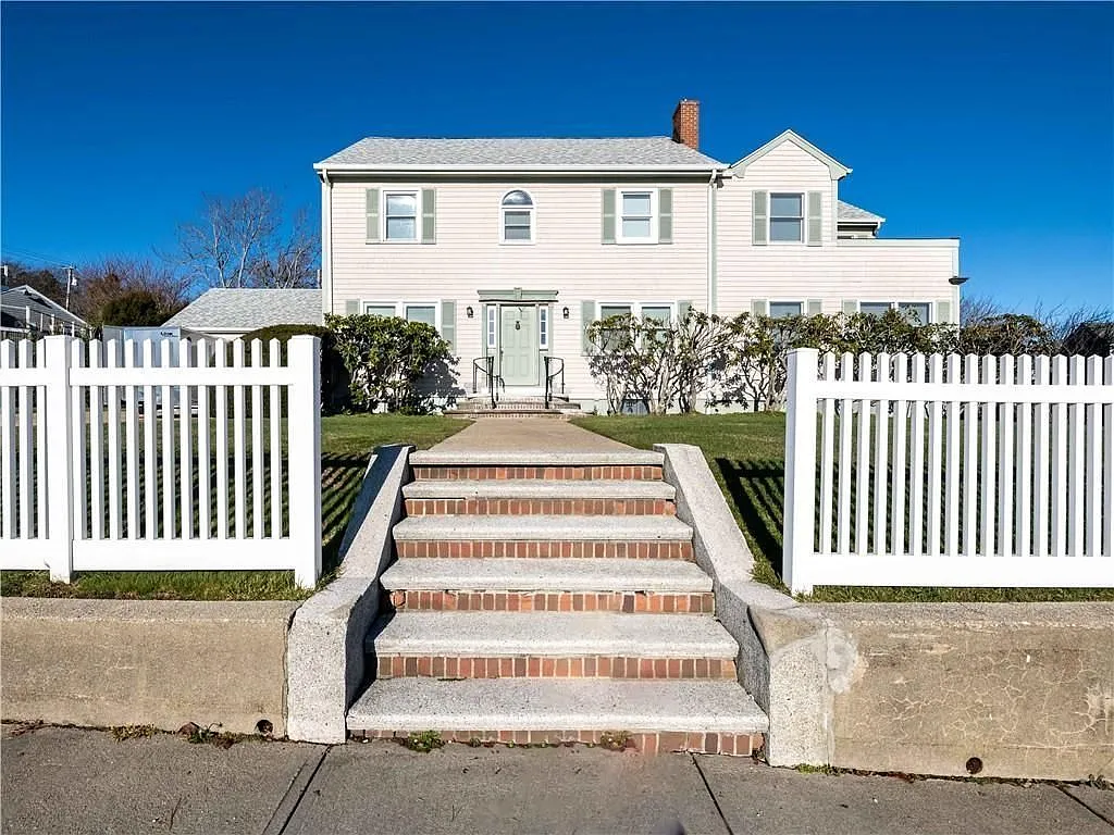 4 bed, 3.0 bath, 3512 sqft, $15,000 — Photo 3