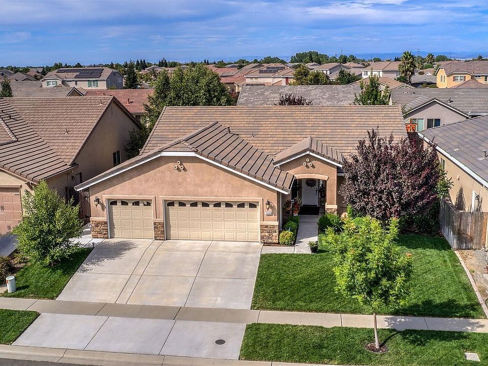 2nd image of 1399 Sundance Dr