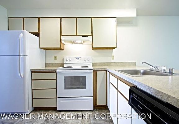 2nd image of 21911 58th Ave W APT A