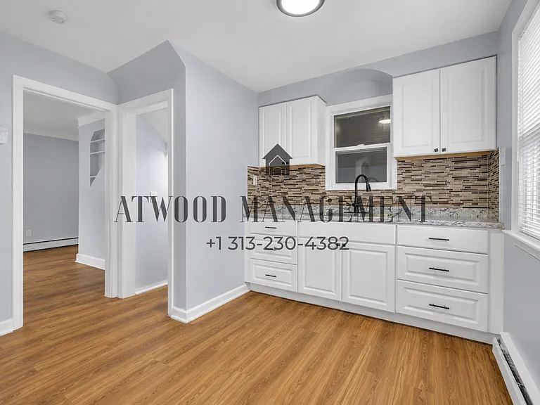 15752 Rutherford St — Photo 7