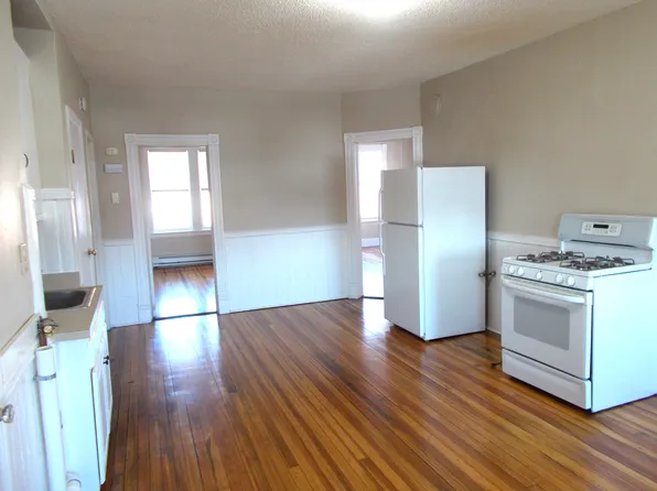 103 Grove St APT 3N, New Britain, CT 06053