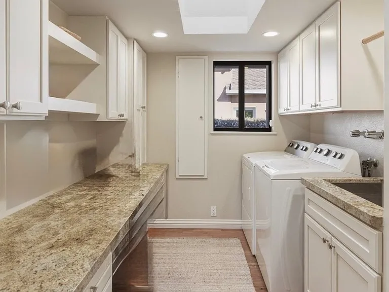 1057 Broncho Rd — Photo 8