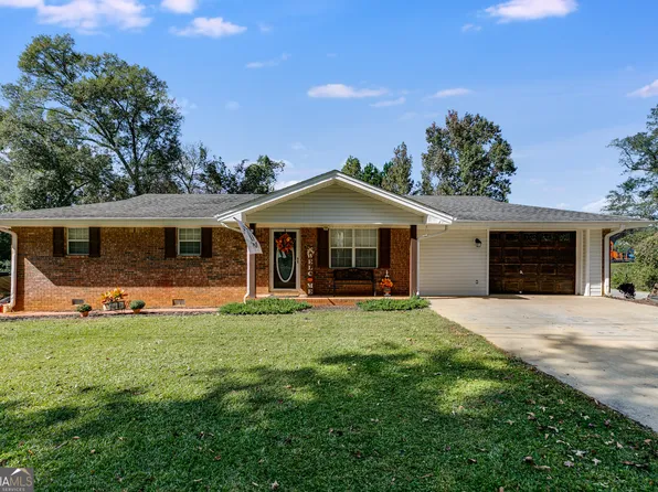 61 White Oak St, Whitesburg, GA 30185