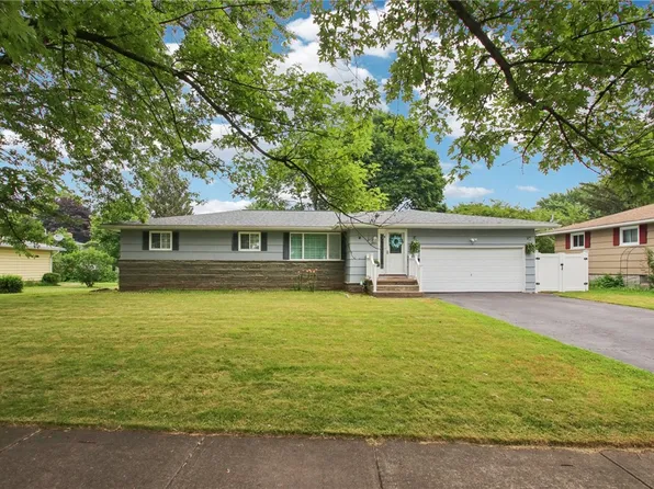 4 Drexel Dr, Rochester, NY 14606