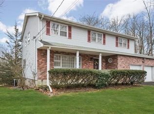 181 Old Pascack Rd, Pearl River, NY 10965