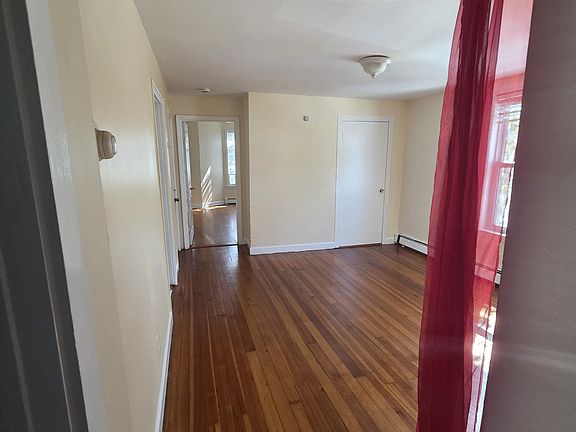 4th image of 401 Essex St Floor 2