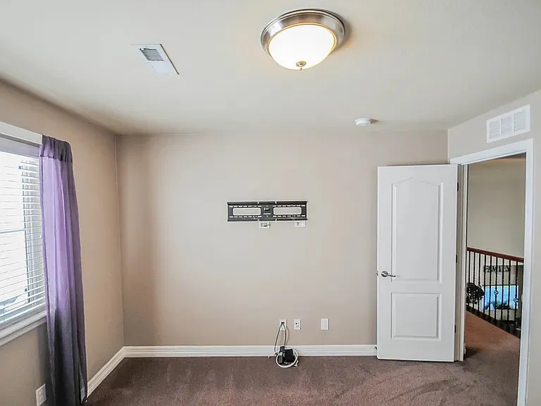 8229 S Country Club Pkwy — Photo 30