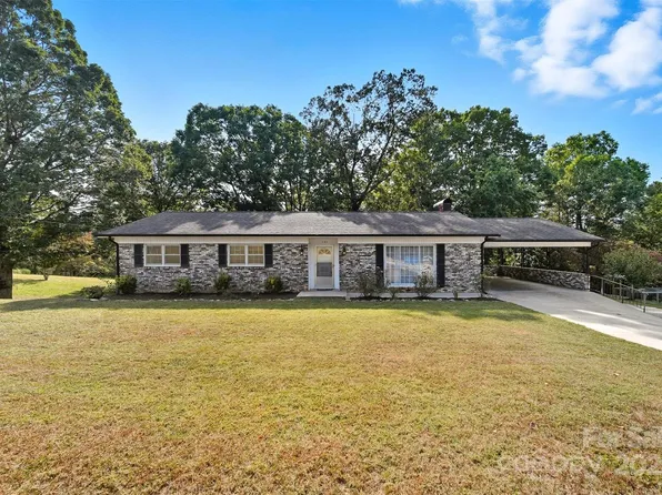 151 Azalea Dr, Connelly Springs, NC 28612
