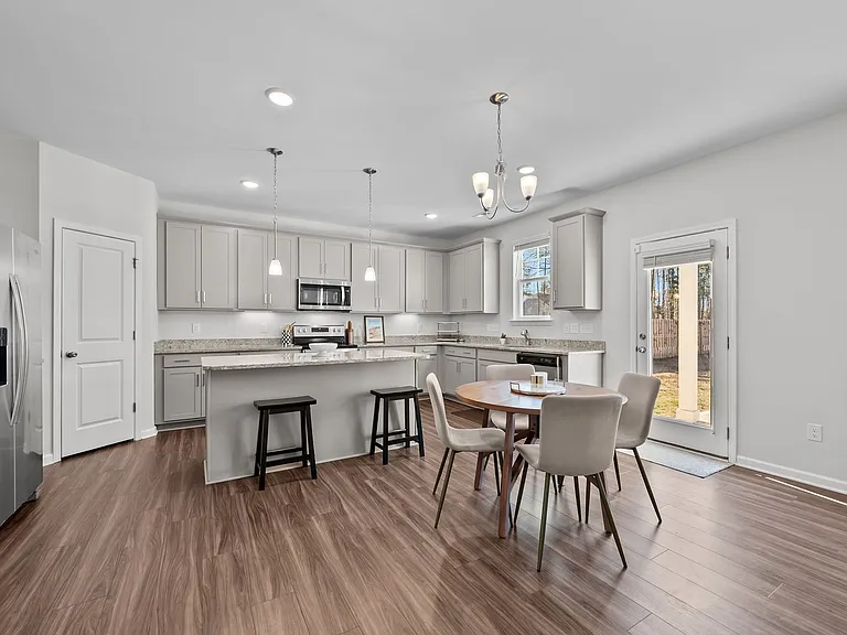 101 Permeta Dr — Photo 12