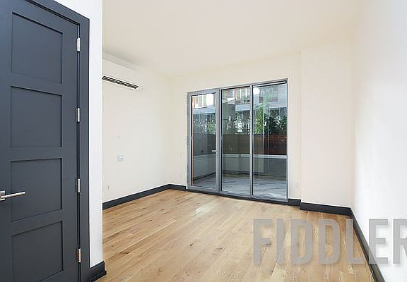 4th image of 10 Montieth St #G49