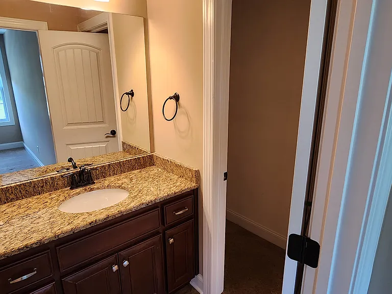 7670 Knobdate Rd — Photo 16