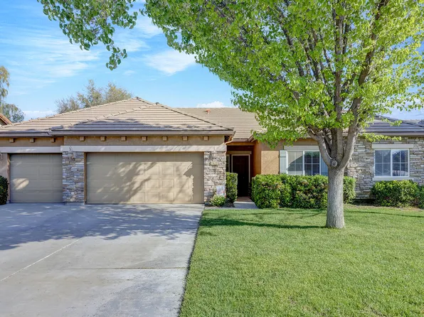 2622 W Newton Court, Visalia, CA 93291
