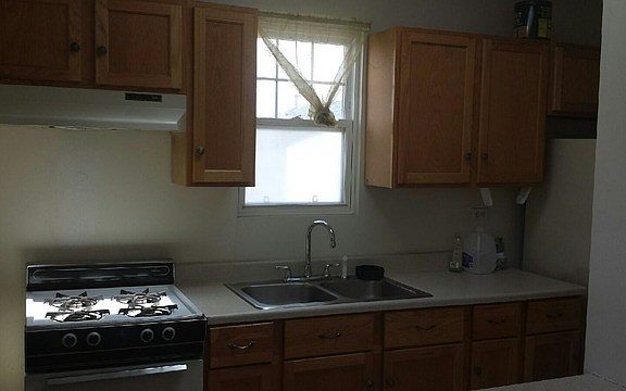 2nd image of 3148 Sandra Ave