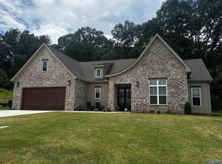 128 Tumbleweed Dr, Guntersville, AL 35976